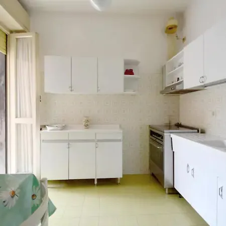 Trilocale Con Posto Auto Privato A 5 Minuti A Piedi Dalla * Rapallo