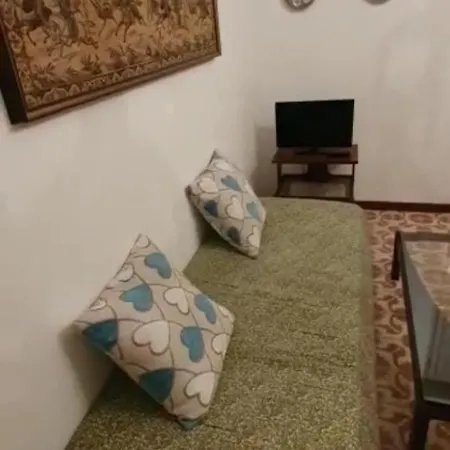 Апартаменти Trilocale Con Posto Auto Privato A 5 Minuti A Piedi Dalla