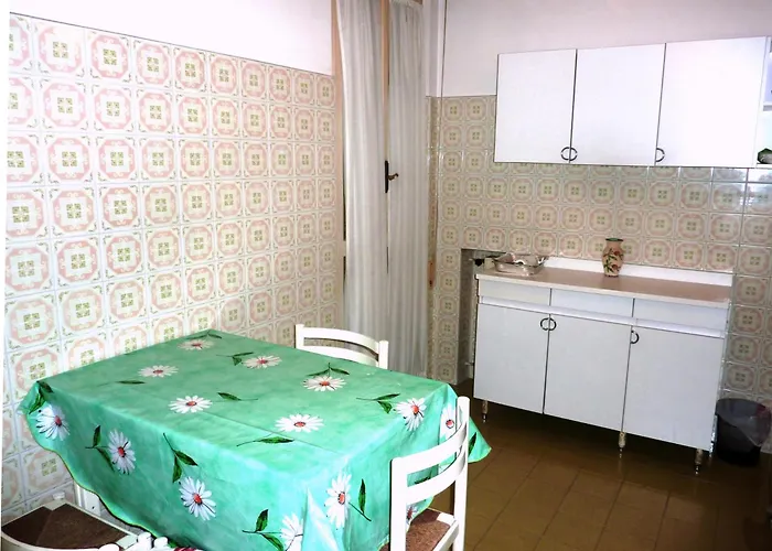 Trilocale Con Posto Auto Privato A 5 Minuti A Piedi Dalla * Rapallo