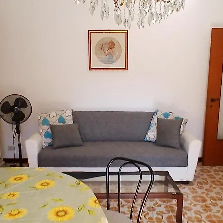 Apartment Trilocale Con Posto Auto Privato A 5 Minuti A Piedi Dalla *