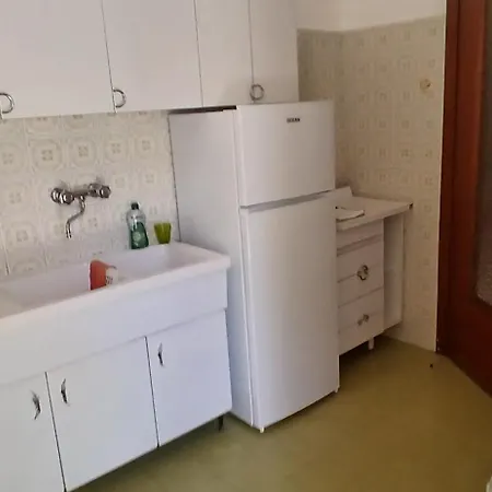 Apartment Trilocale Con Posto Auto Privato A 5 Minuti A Piedi Dalla Rapallo