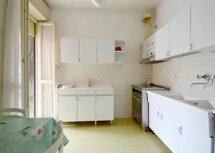 Trilocale Con Posto Auto Privato A 5 Minuti A Piedi Dalla * Rapallo