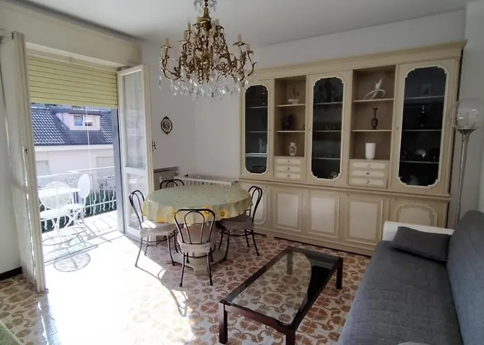 Appartement Trilocale Con Posto Auto Privato A 5 Minuti A Piedi Dalla